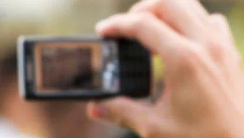 जळगाव : पतीनेच केले पत्नीचे अश्लील छायाचित्र व्हायरल, घरातून लावले हाकलून