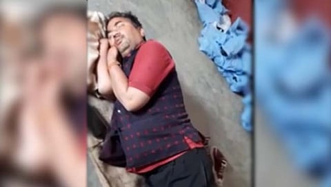 चक्क शाळेतच प्राध्यापक झाले डाराडूर, व्हिडिओ व्हायरल