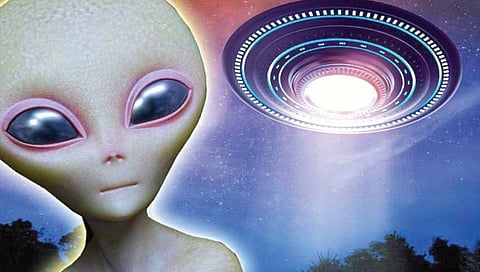 एलियन्सना अनेकवेळा पाहिल्याचा ‘तिचा’ दावा