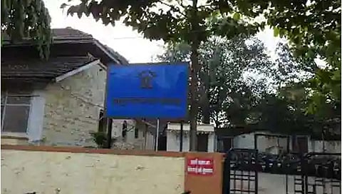 कोल्हापूर : मी गल्लीतला भाई… महिन्याला पाच हजारांचा हप्ता द्यावाच लागेल