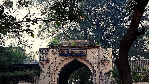 चंद्रपूर : जिल्हा कारागृह अधीक्षकाचा गळफास घेऊन आत्महत्येचा प्रयत्न