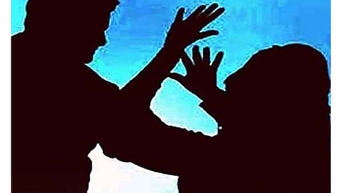 पुणे : अल्पवयीन मुलीचा विनयभंग, बस कंडक्टरला अटक