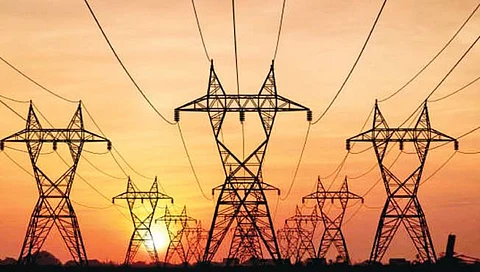 हिंगोली : महावितरणच्या गलथान कारभारामुळे आडगाव येथील ग्रामस्थ त्रस्त
