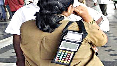 नाशिक : महापालिकेच्या बससेवेत लवकरच 100 महिला वाहक