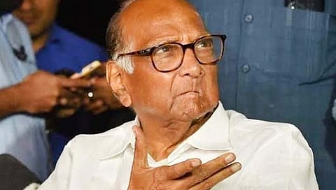 थेट बारामतीमध्ये १२ खासदार शरद पवारांच्या भेटीला ; राजकीय चर्चेला उधाण