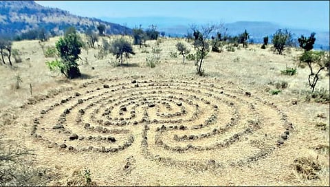 कोल्हापूर : मजले येथील सर्पकुहर : एक पुरातत्त्वीय संचित