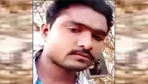 पंढरपूर : पुन्हा शेतकरी जन्म नको म्हणत ‘त्याने’ संपवली जीवनयात्रा, कर्जबाजारी तरुणाने विषप्राशन करत बनविला व्हिडिओ