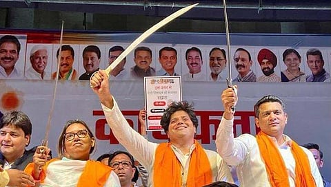 Aslam Shaikh : ठाकरे सरकारच्या मंत्र्यांना कार्यक्रमात तलवारी दाखवणं पडलं महागात, गुन्हा दाखल