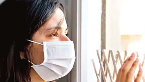 कोरोना रुग्णांना मानसिक समस्यांचा धोका अधिक