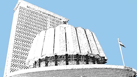 विधान भवनातून : एकनाथ शिंदे यांची फटकेबाजी !