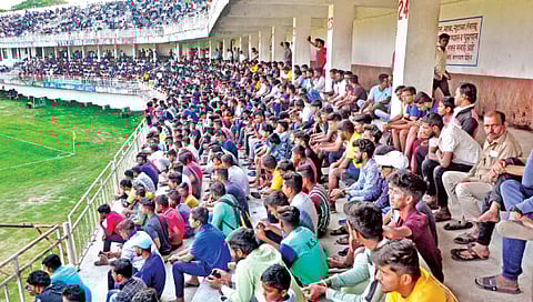 कोल्हापूर : फुटबॉल मैदान पुन्हा हाऊसफुल्ल