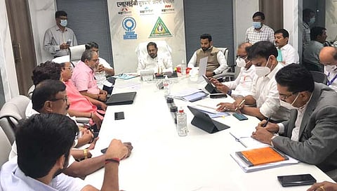 शेतीपंपाना दिवसा १० तास वीज मिळणार ? १५ दिवसात तज्ज्ञांच्या समितीला अहवाल देण्याचे आदेश