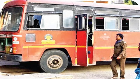 लालपरी पुन्हा सुसाट! ९० टक्के एसटी कर्मचारी कामावर रुजू