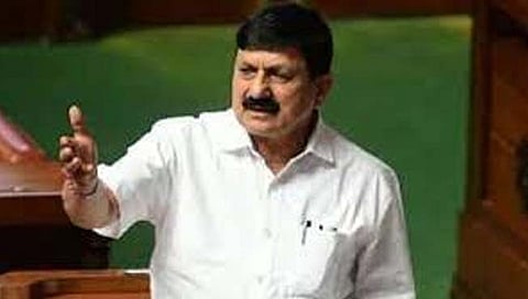 कर्नाटक : म्हणे चर्चेनंतर म. ए. समितीवर कारवाई