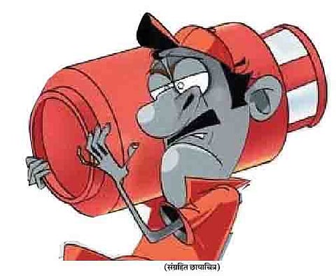 संतापजनक : सिलिंडरमधून सर्रास होते गॅस चोरी; महागाईत काळाबाजार जोरात!