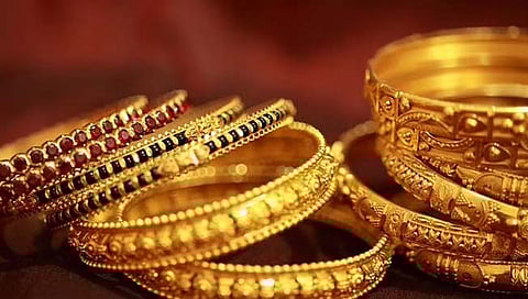 Gold Rate Today : ऐन लग्नसराईत सोन्याच्या दरात मोठा बदल; जाणून घ्या प्रति तोळ्याचा दर