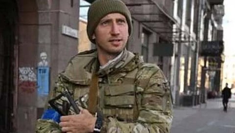 SERGIY STAKHOVSKY : विम्बल्डन विजेता सर्गेईची युक्रेनच्या रस्त्यावर गस्त