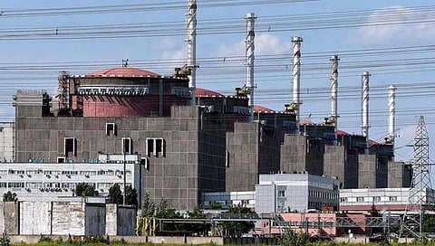 Russian invasion of Ukraine : युक्रेनमध्ये आग लागलेल्या अण्विक प्रकल्पावर रशियाचा ताबा