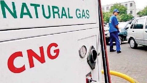 नाशिक : ‘सीएनजी’अभावी पंपचालकच गॅसवर