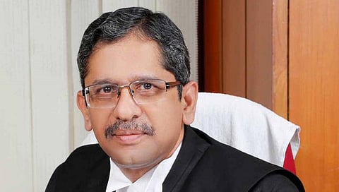CJI N. V. Ramana : पुतीन यांना युद्ध थांबविण्यासाठी आम्ही निर्देश देऊ का?; सरन्यायाधीश रमणा यांची टिप्पणी