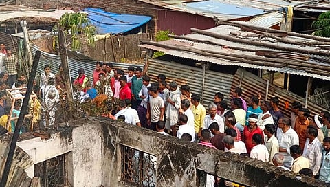 यवतमाळ : गॅस सिलिंडरच्या स्फोटात गर्भवती महिलेसह आठ वर्षाच्या मुलीचा होरपळून मृत्यू