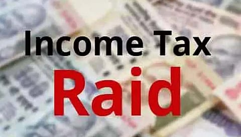 Income tax department : आदित्य ठाकरे यांचे निकटवर्तीय शिर्डी देवस्थानचे विश्वस्त राहुल कनाल यांच्या घरी आयकरची छापेमारी