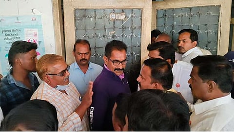 इस्लामपुरातील महावितरण कार्यालयाला टाळे ठोकण्याचा प्रयत्न