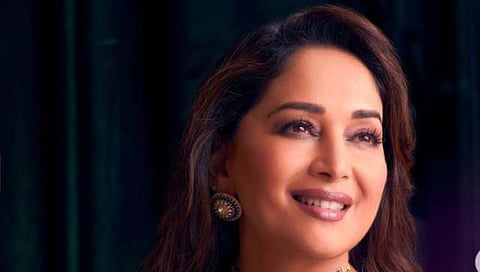 माधुरीचा मुंबईत नवा आशियाना