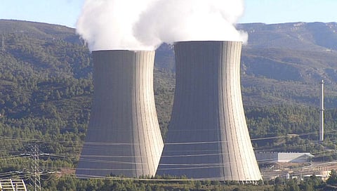 Nuclear Power Plant : रशियाच्या हल्ल्यात युक्रेनमधील न्युक्लियर पावर प्लांटला आग, रेडिएशन लीक होण्याची भिती
