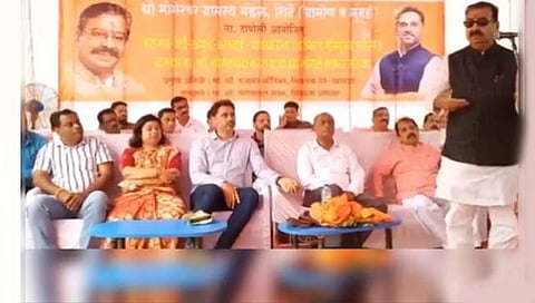 “हे ठाकरे सरकार म्हणायचं की, पवार सरकार”; शिवसेना खासदार किर्तीकर यांचा महाविकास आघाडीवर निशाणा