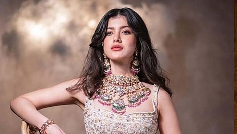 शनाया कपूर : बॉलीवूड एंट्रीपूर्वीच खरेदी केली कार