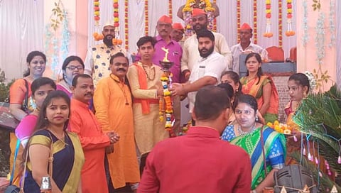 रायगडावरून खर्डी गावातील ८० वर्षीय वृद्धेने आणली शिवज्योत