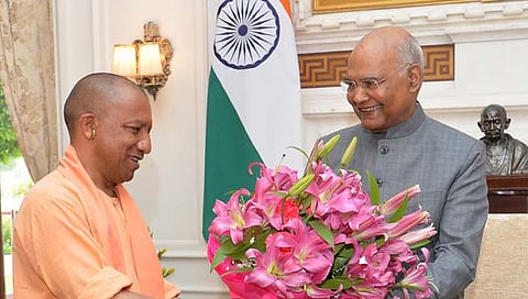 योगी आदित्यनाथ यांनी घेतली राष्ट्रपती कोविंद यांची भेट; सरकार स्थापनेच्या अनुषंगाने भाजप नेत्यांच्याही भेटीगाठी