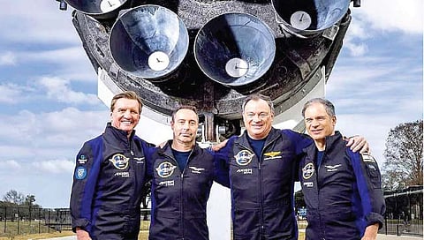 अंतराळ स्थानकाकडे प्रथमच खासगी चार प्रवासी होणार रवाना