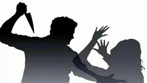 नाशिक : मद्यधुंद पोलिसाकडून पत्नीसह सासू-सासर्यावर चाकूने वार