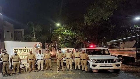 बारामती : उपमुख्यमंत्री निवासस्थानाबाहेर मोठा बंदोबस्त