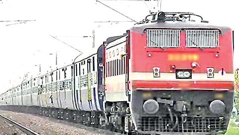 विजेच्या संकटाच्या पार्श्वभूमीवर रेल्वेचा मोठा निर्णय, ६७० पॅसेंजर गाड्या केल्या रद्द