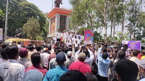 कोल्हापूर : समरजितसिंह घाटगे यांच्यावरील कारवाईसाठी हसन मुश्रीफ समर्थकांचा मोर्चा