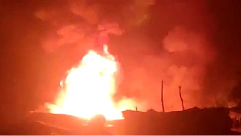 मेणबत्ती कारखान्याला आग