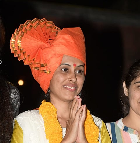 ट्रकचालकाची मुलगी बनली अधिकारी, ‘MPSC’तून मिळविलं उपविभागीय जलसंधारण अधिकारी पद