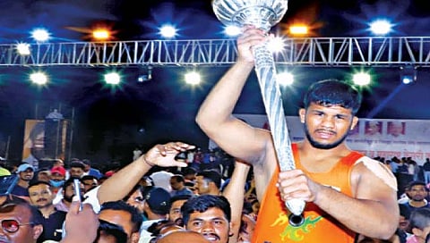 ‘महाराष्ट्र केसरी’ची गदा आणली; पुढे काय..?