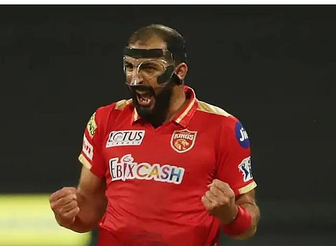 PBKS vs CSK IPL 2022 : चर्चा वेगवान गोलंदाज ऋषि धवनच्या ‘हटके’ मास्कची