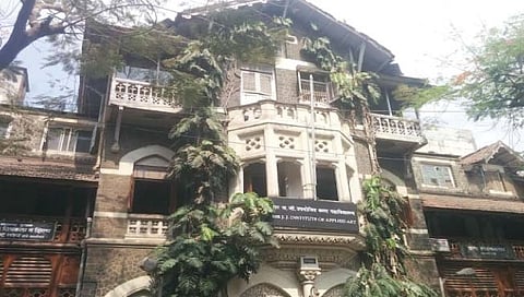 जे.जे.साठी वर्गमित्रांचे उद्धव ठाकरेंना साकडे