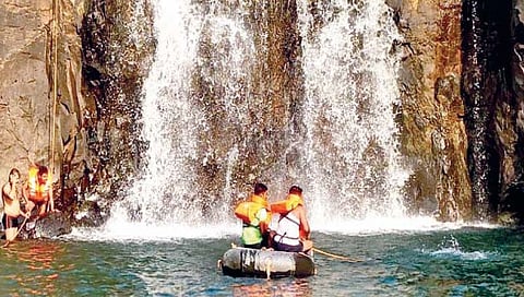 कर्नाटक : गोव्याचा अभियंता तरुण तिलारीत बुडाला