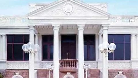 शाहरूख खान : ‘किंग खान’ च्या घराला तब्बल…लाखांची नेमप्लेट!