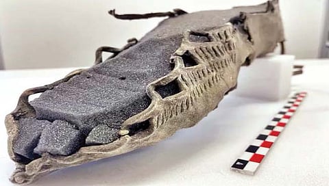 लंडन : तब्बल 1700 वर्षांपूर्वीच्या सँडलचा शोध