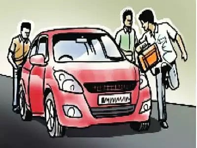 Pimpri: Cash stolen from car