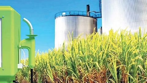Ethanol : इथेनॉल निर्मितीवरील बंदी केंद्राकडून मागे