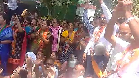 औरंगाबाद : सिडको-हडकोचा पाणी प्रश्न पेटला; भाजप कार्यकर्ते रस्त्यावर, सत्ताधारी, प्रशासनाविरोधी घोषणाबाजी