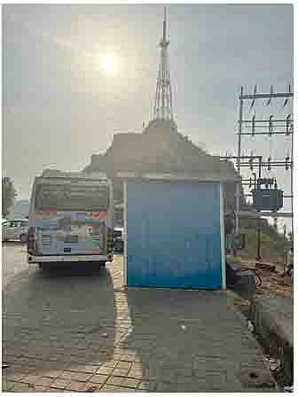 पीएमपीकडून सिंहगडावर ई-बस चार्जिंगसाठी गुरुवारी चार्जिंग स्टेशन उभारण्यात आले आहे.